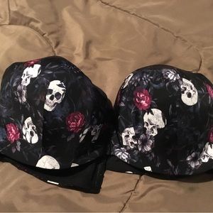 Torrid size 46DD